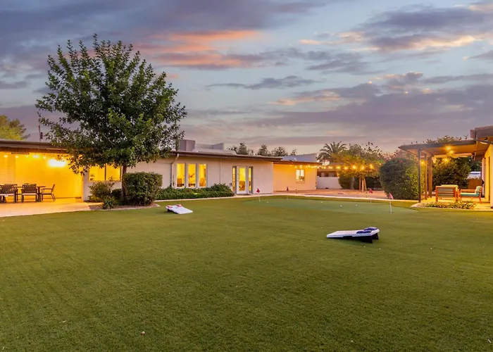 Charming Desert & Casitas With Sportcourt & Pool Phoenix